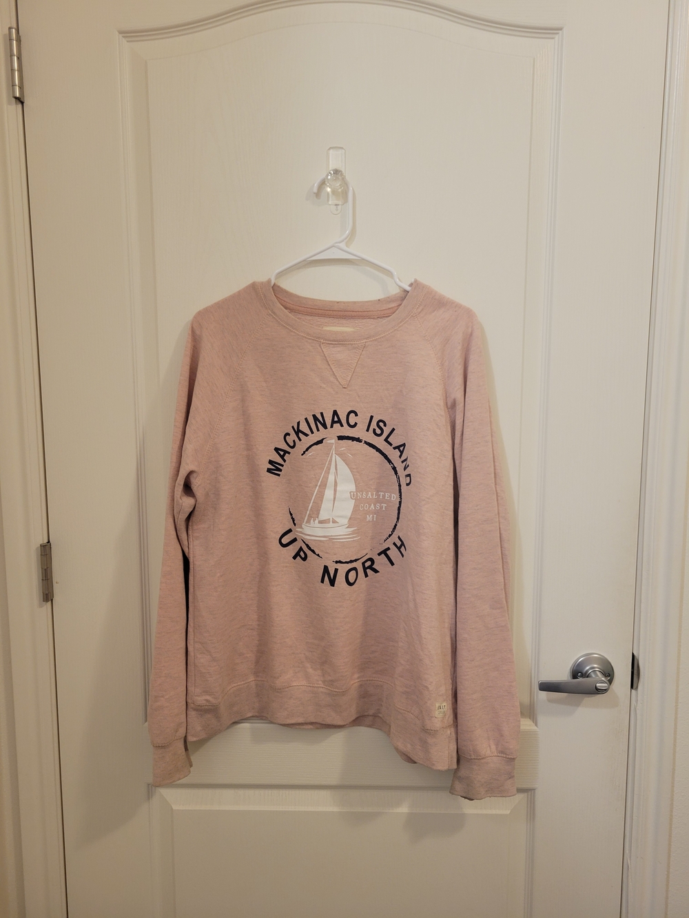 Mackinac Island Sailboat Graphic Crewneck - Dusty Pink
